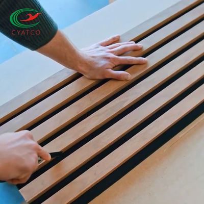 Stärke der an der Wand befestigtes Furnier-Blattakustische hölzerne Latten-Platten-21mm
